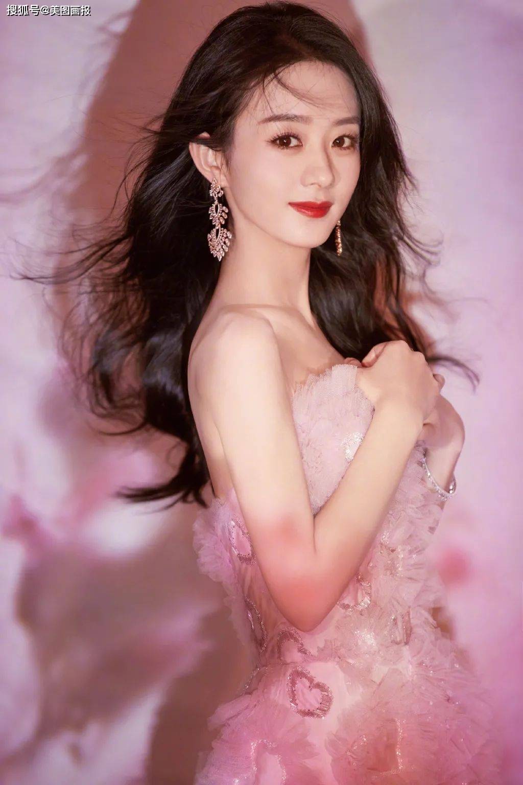 赵丽颖最新写真集欣赏与获取指南