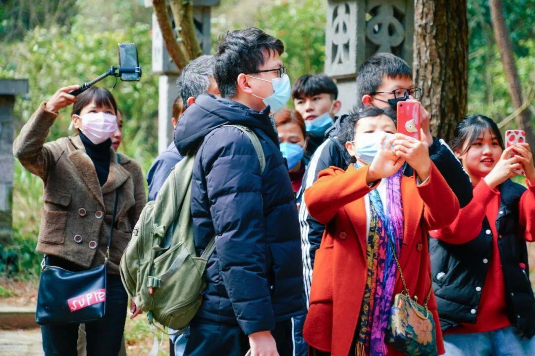 科技重塑旅行体验，智能探索之旅重磅首发游客版